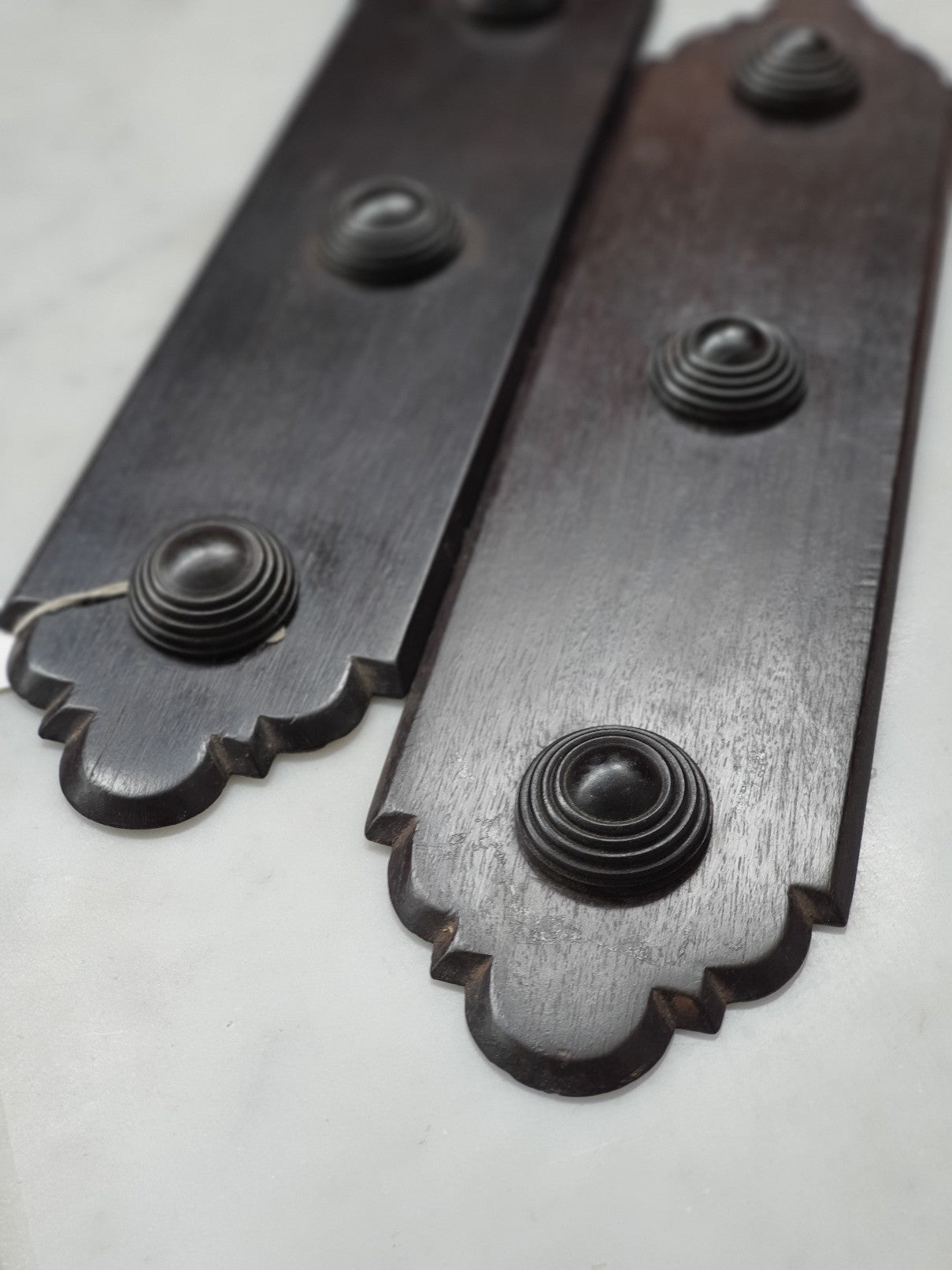 Beehive Rondell Gothic