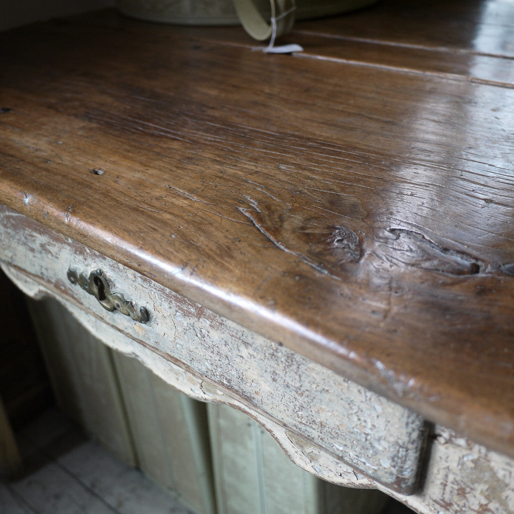 French Provincial Table