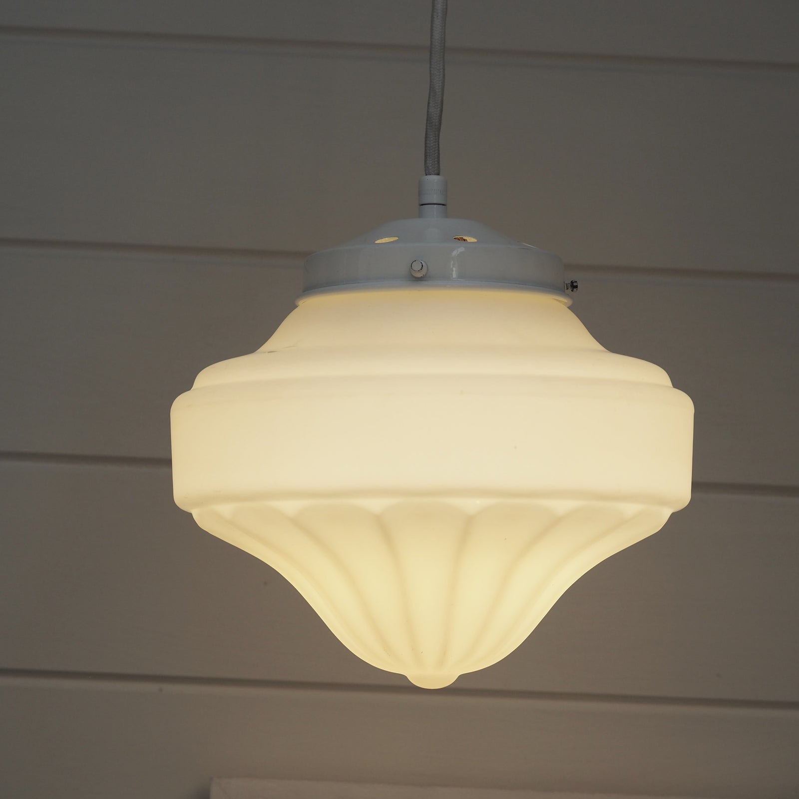 IMG-20221209-WA0001 974 × 974px Image 3 Small 20 cm D, antique lightfitting wired