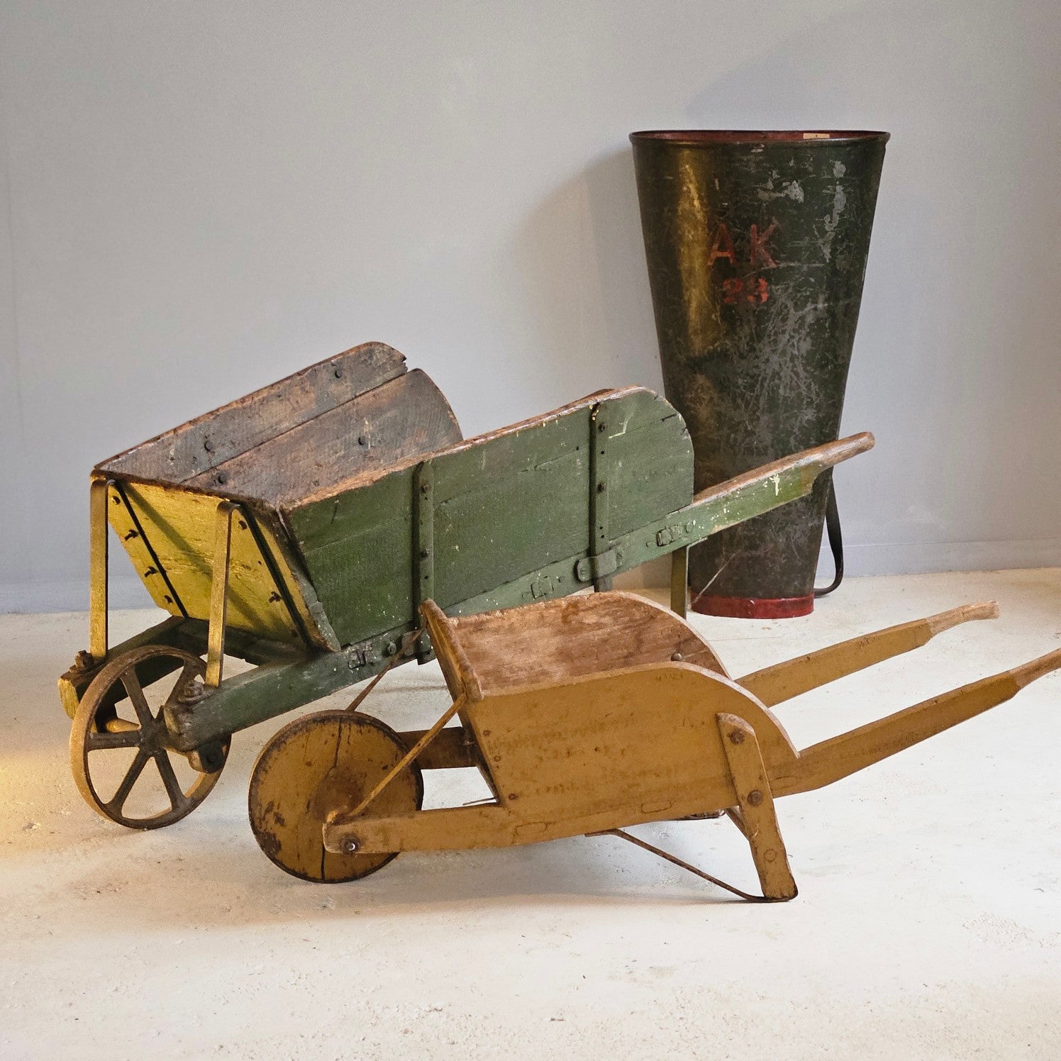 19thC Vintage Wheelbarrow