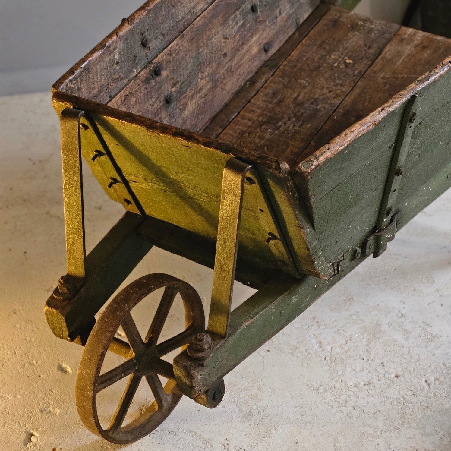 19thC Vintage Wheelbarrow