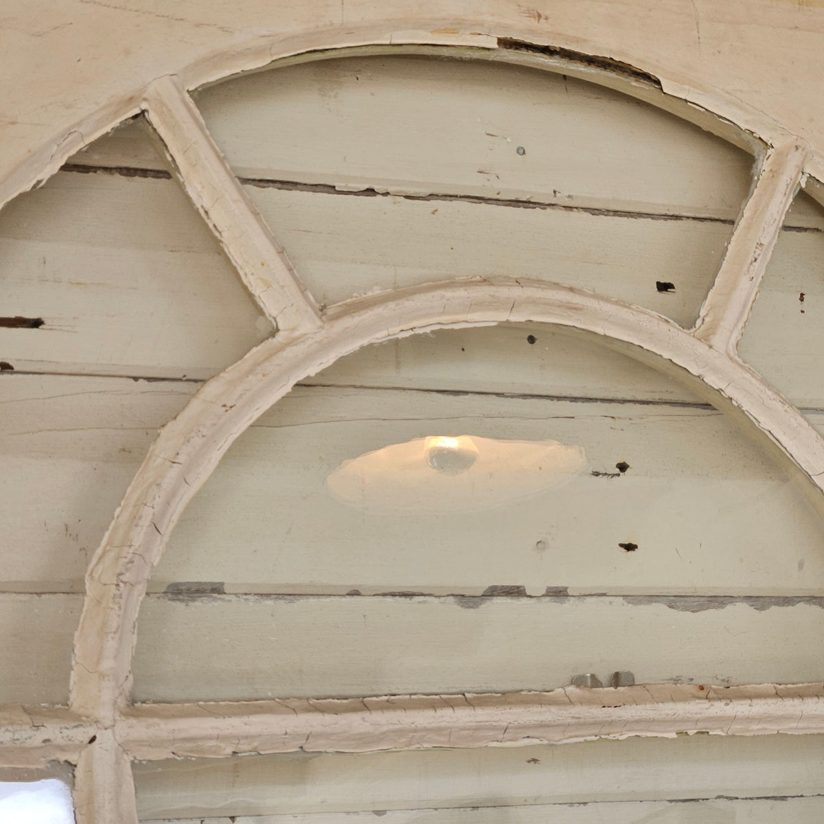 Single Arch Feature Window