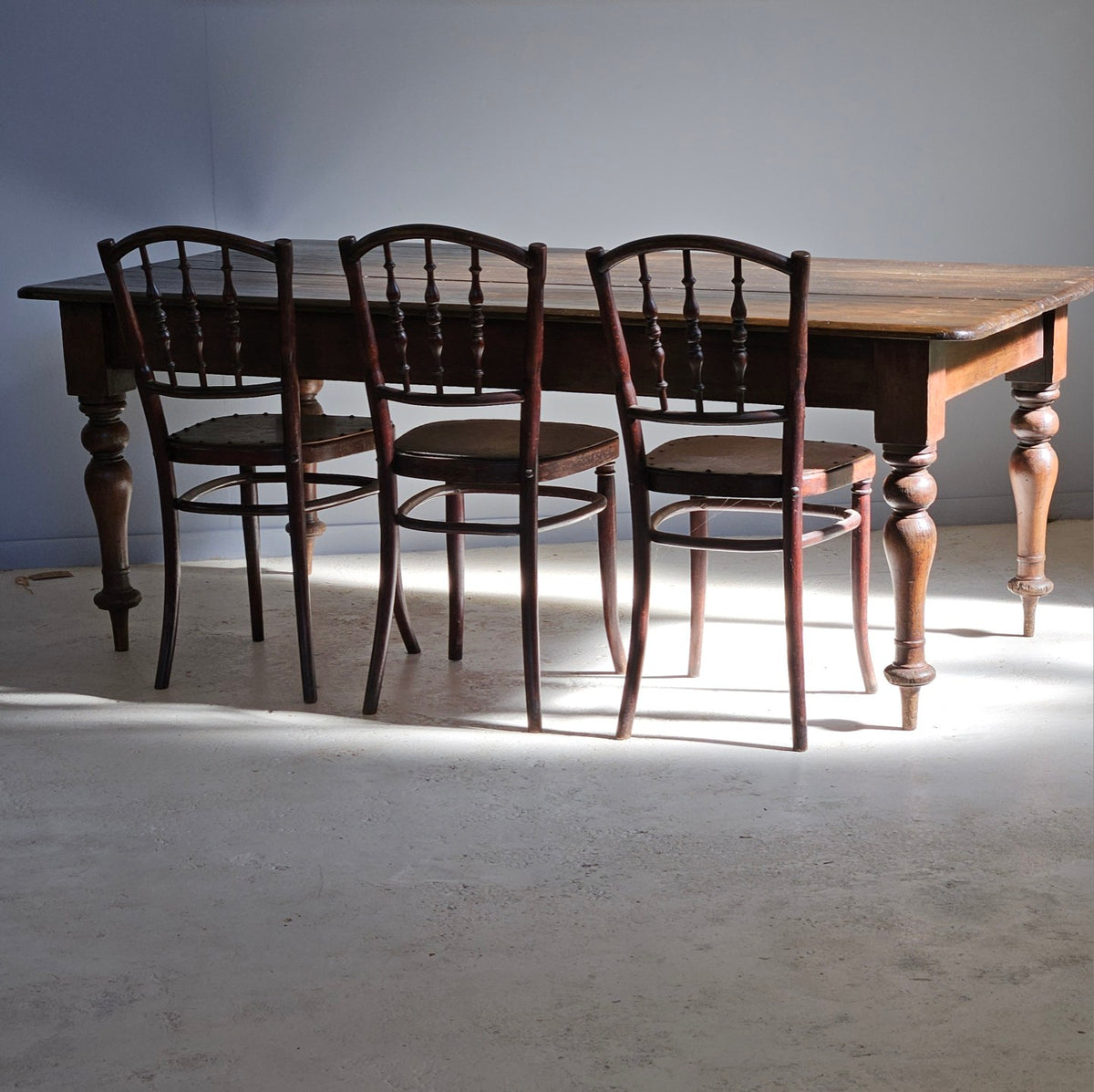 Early Cedar Artists Table