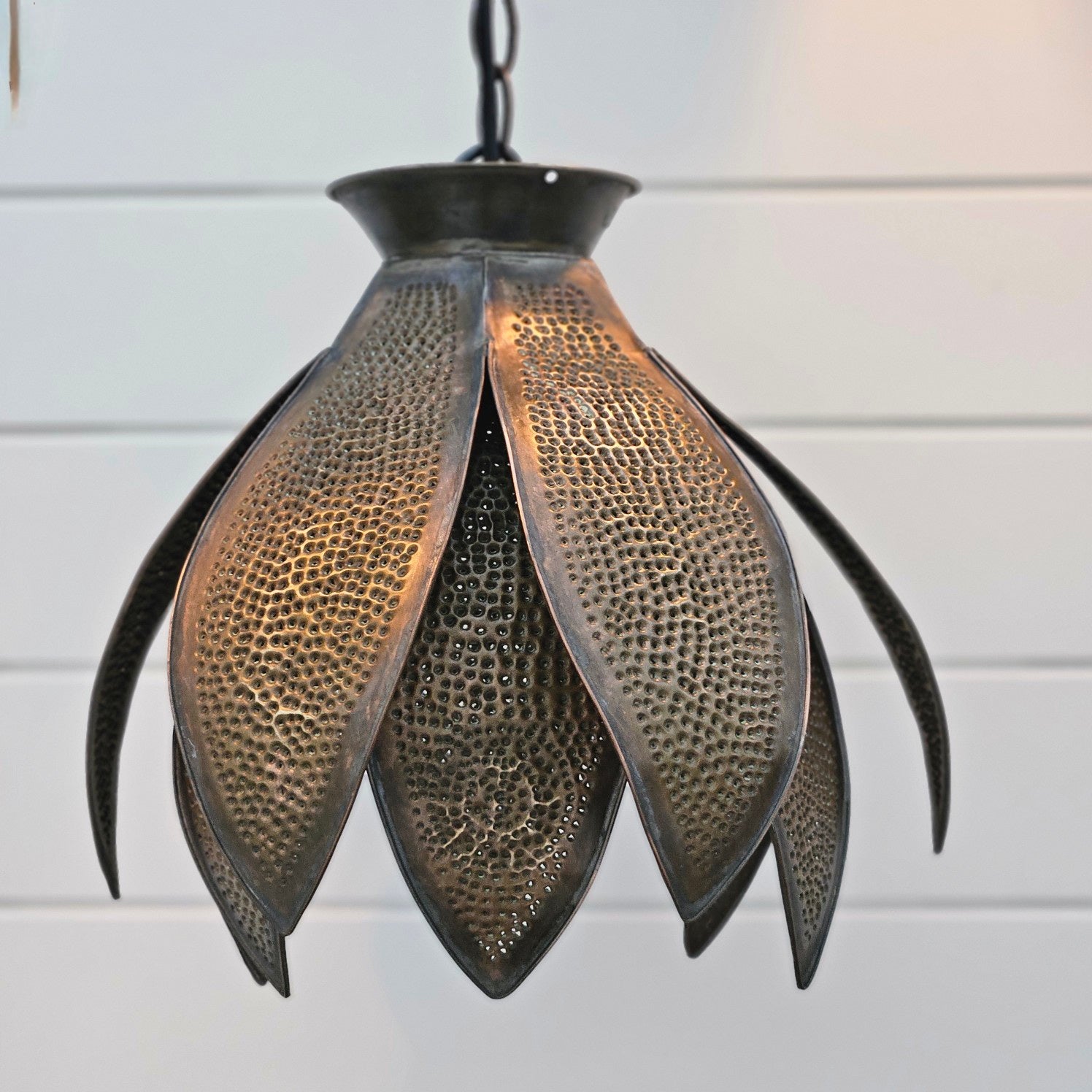 Lotus Pendant Light