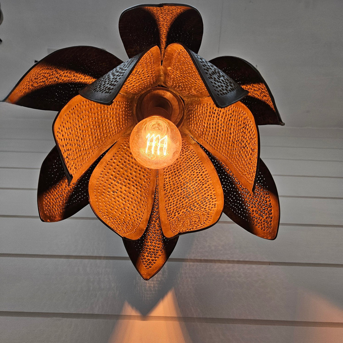 Lotus Pendant Light