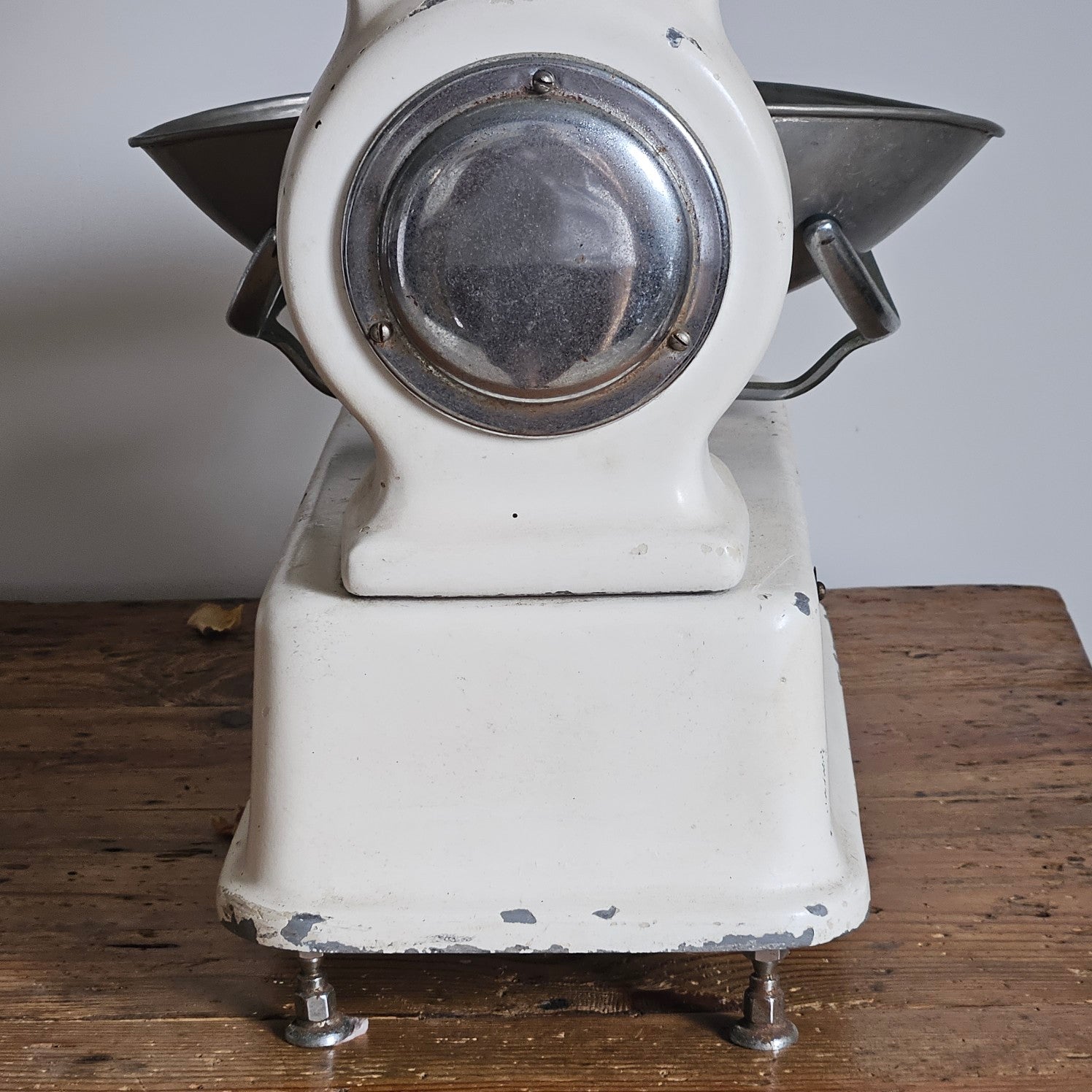 Vintage Scales