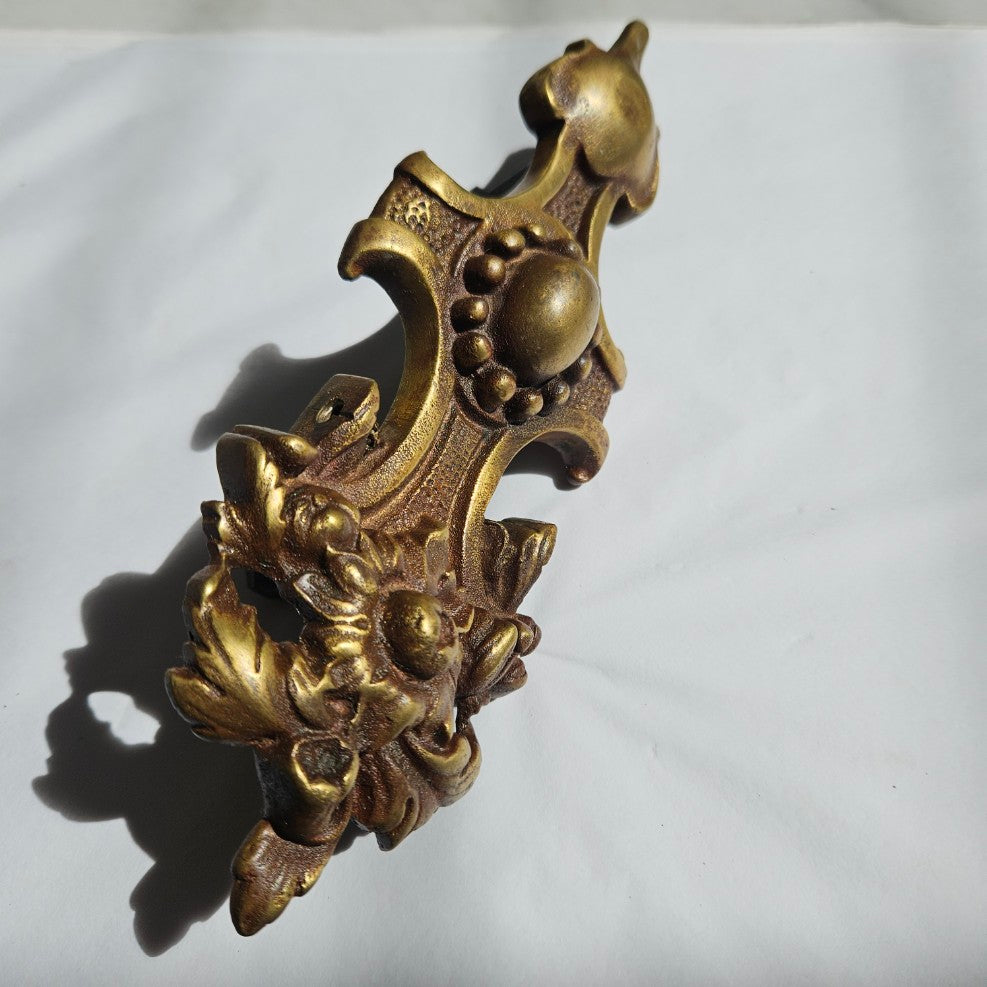 Front Door Knobs or Knocker