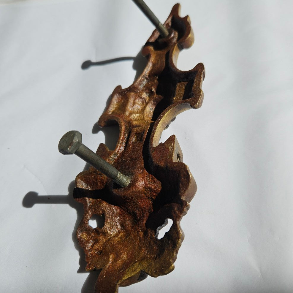 Front Door Knobs or Knocker