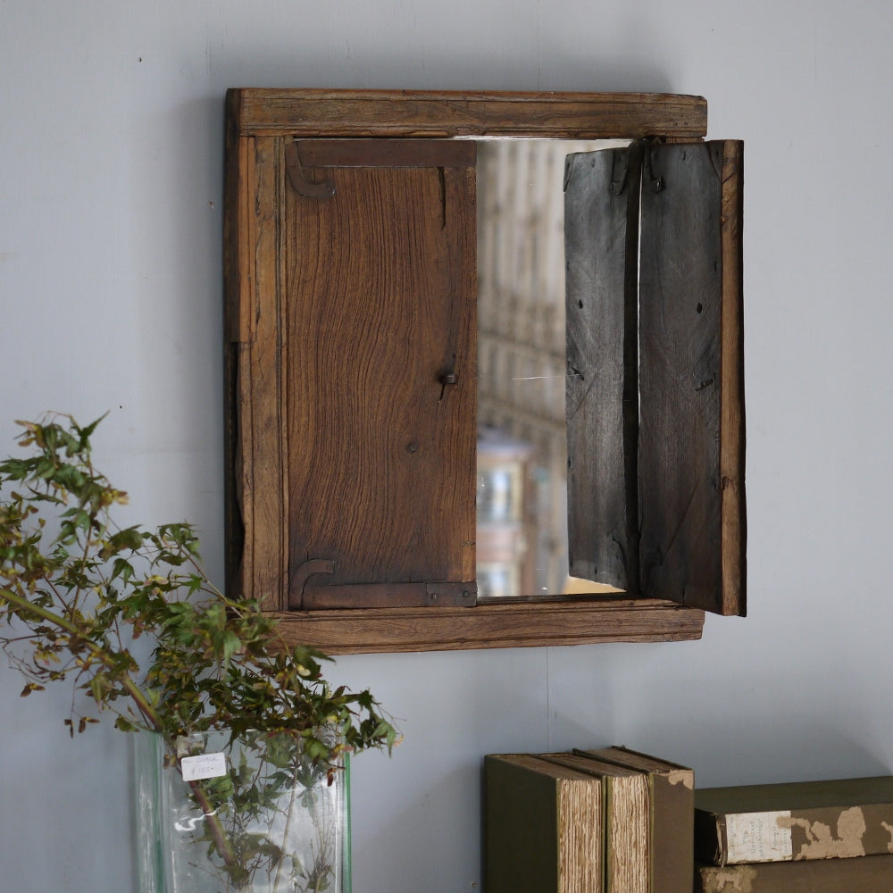 Petite Shutters