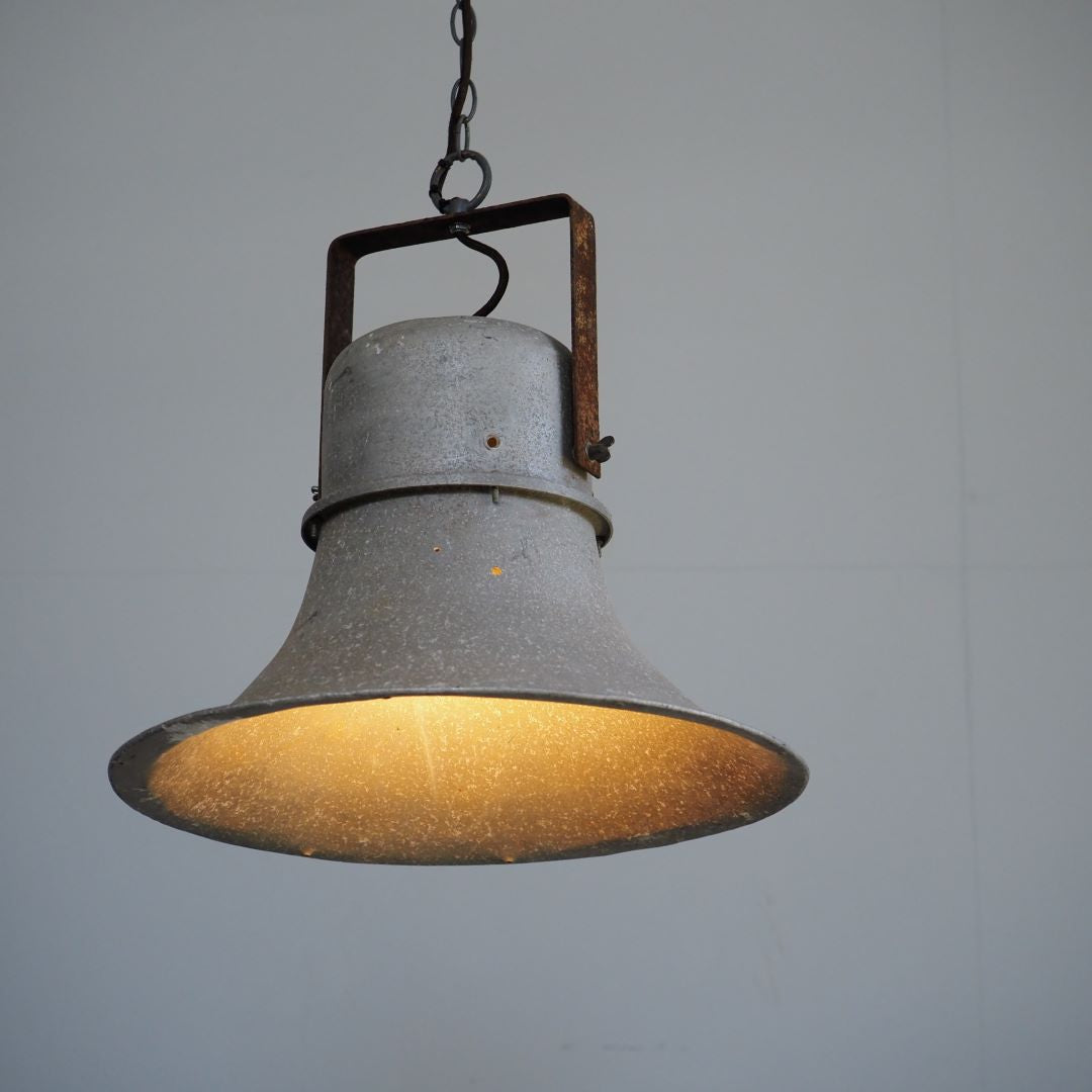 1960&#39;s Speaker Light