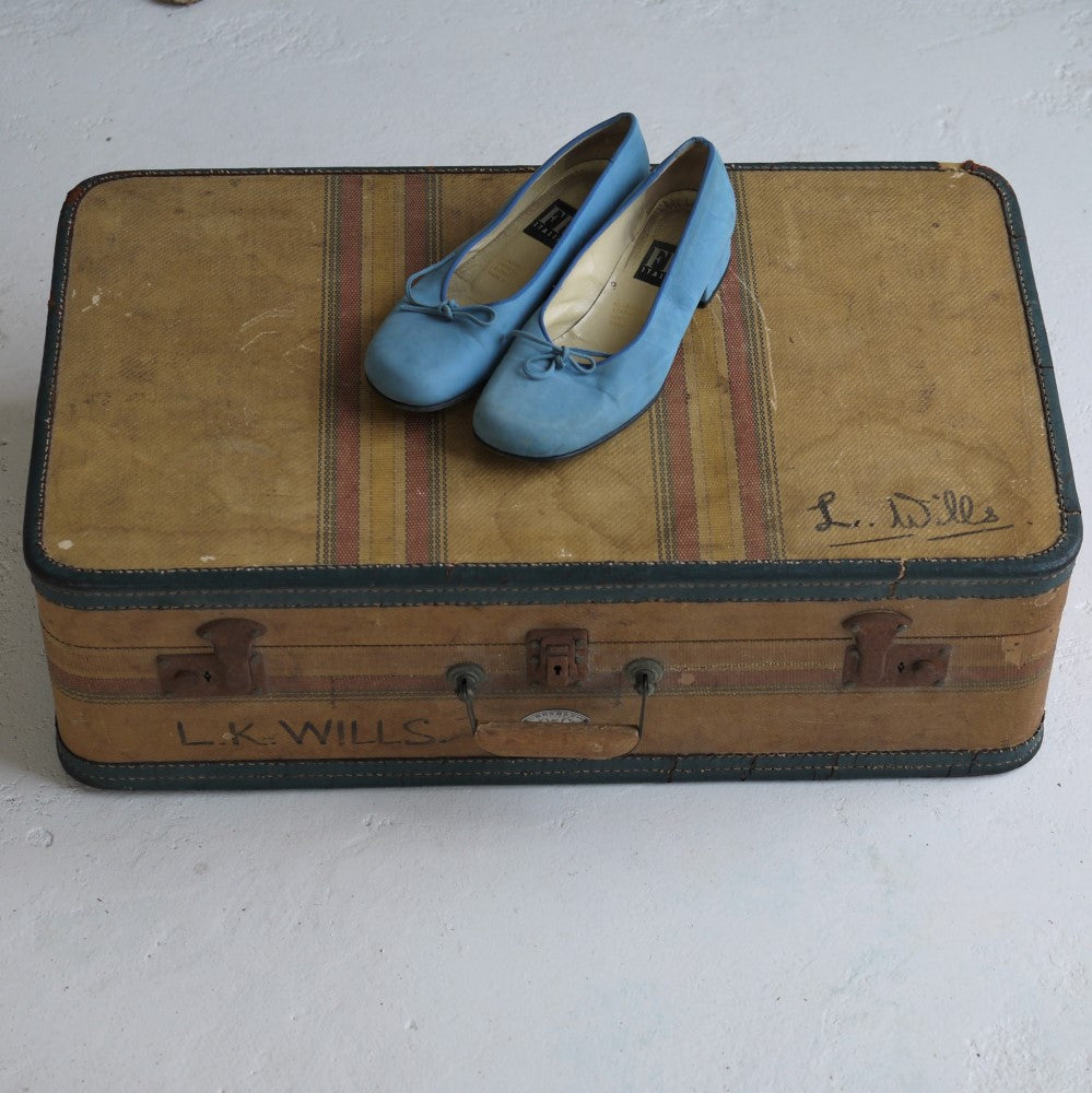 Vintage Suitcase w Stripe